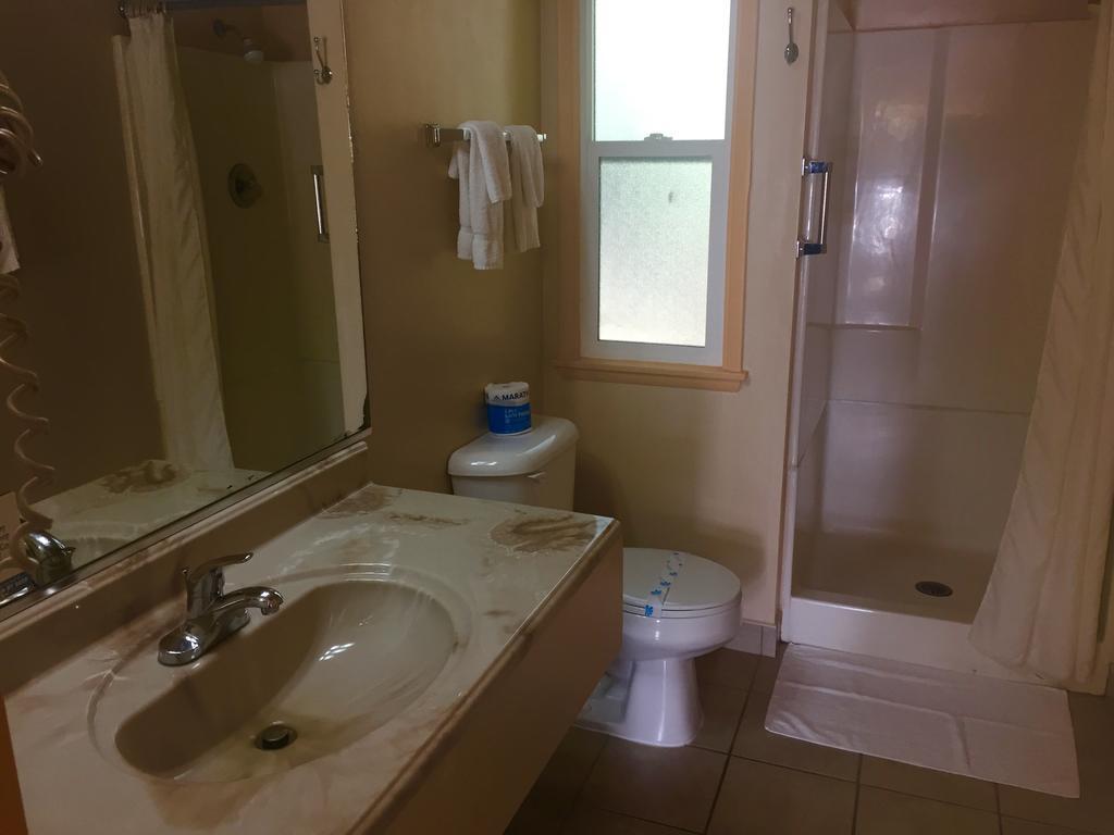 Paradise Inn Стая снимка