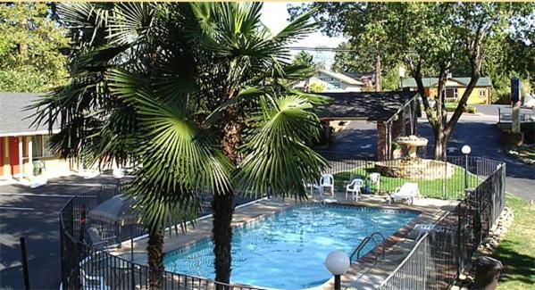 Paradise Inn Екстериор снимка